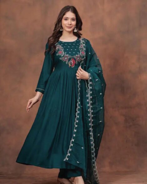 Buy Indian shalwar in Qatar – Festive reyon silk kurti set ready to ship Qatar