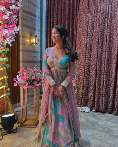 Buy Indian shalwar in Qatar – Embroidery sequence gown set for weddings Qatar