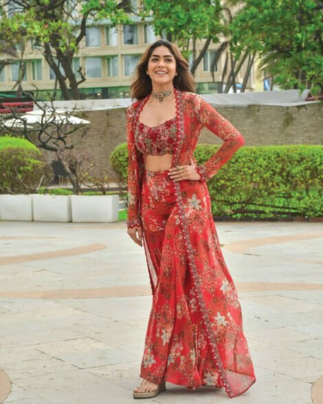 Women clothing Qatar – Stylish georgette sharara set festive wear Qatar