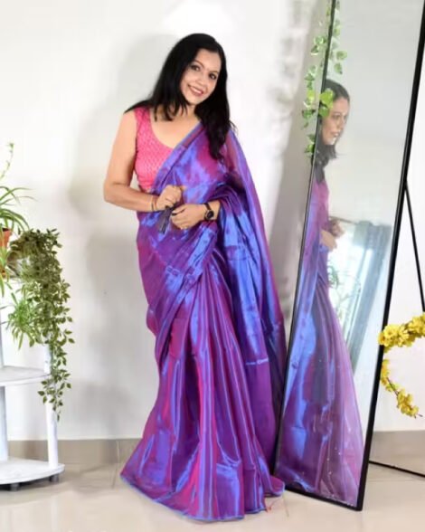 Buy women dresses online in Qatar – Khadi Cotton Tissue Handloom Saree front view